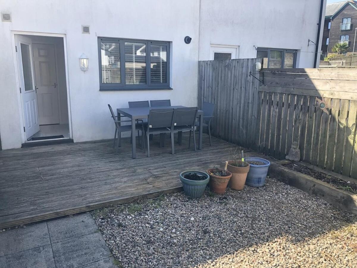 Comfortable Home W Private Parking Charlestown Charlestown  Exteriör bild